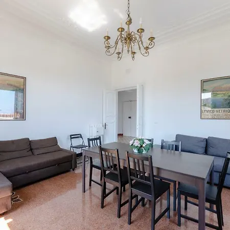 Altido Spacious Family Apt For 12 With Free Parking Génova