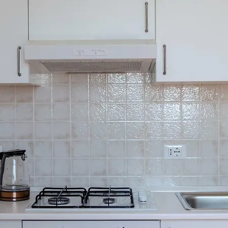 Altido Spacious Family Apt For 12 With Free Parking *