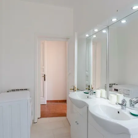 Apartamento Altido Spacious Family Apt For 12 With Free Parking