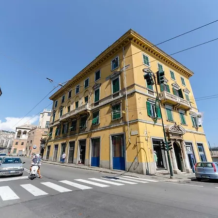 Altido Spacious Family Apt For 12 With Free Parking * Genua