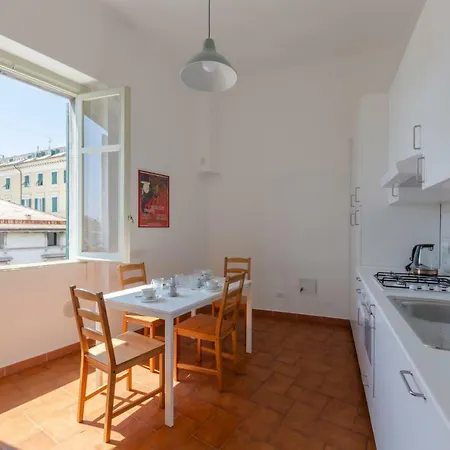 Altido Spacious Family Apt For 12 With Free Parking
